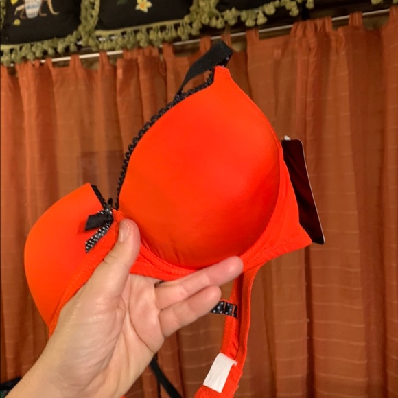 Bra-Red soft cup bra, NWT, New With Tags, 36C - Picture 3 of 13
